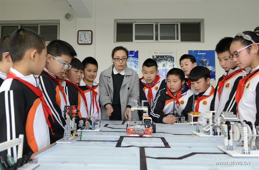 Iniciación a la robótica se incluye dentro de los programas educativos extraescolares de Hebei
