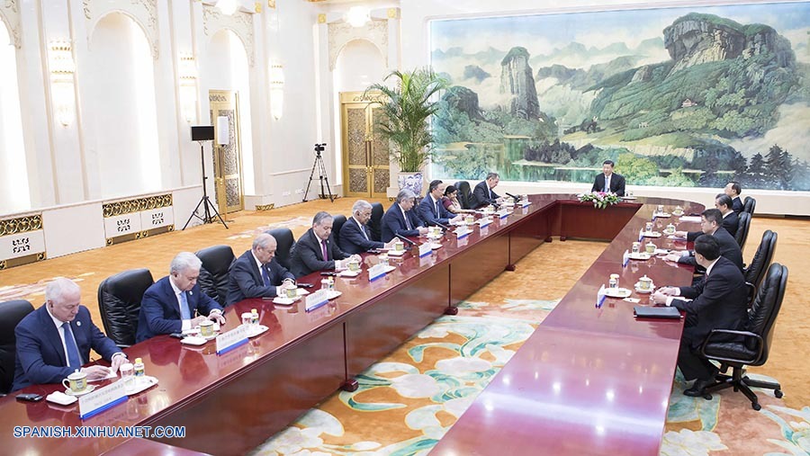 Xi prevé éxito de cumbre de OCS en Qingdao