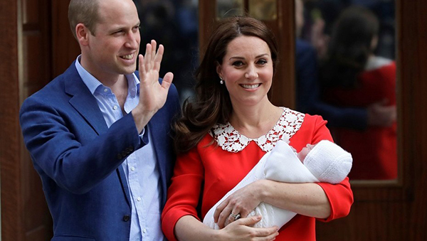 Kate y Guillermo presentan a su tercer hijo, quien ocupará el quinto puesto en la sucesión al trono