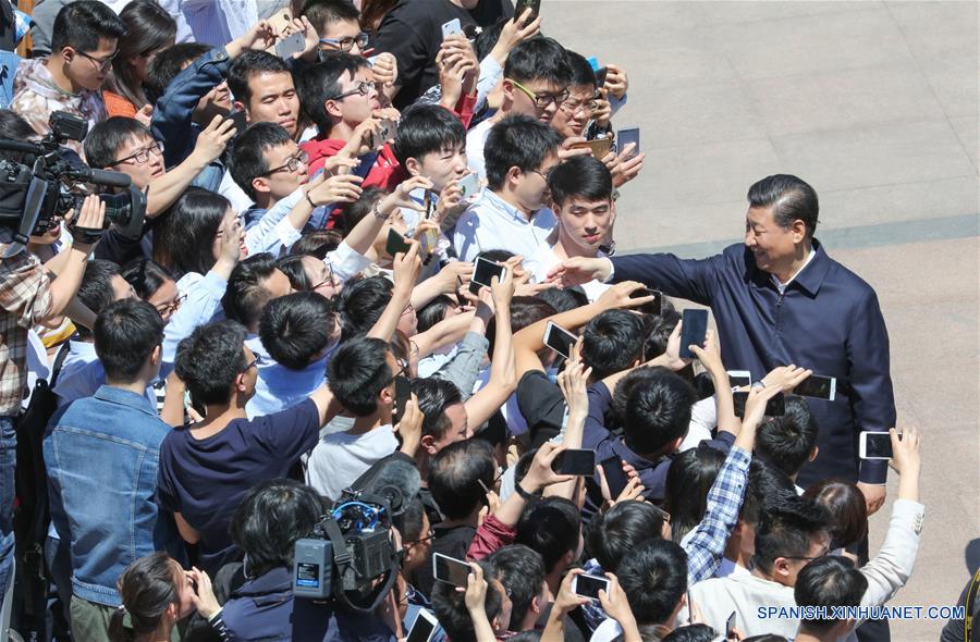 Xi pide desarrollar universidades de clase mundial con peculiaridades chinas