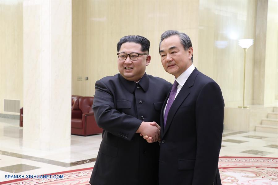 Canciller chino y máximo líder de RPDC conversan sobre lazos y temas de península coreana