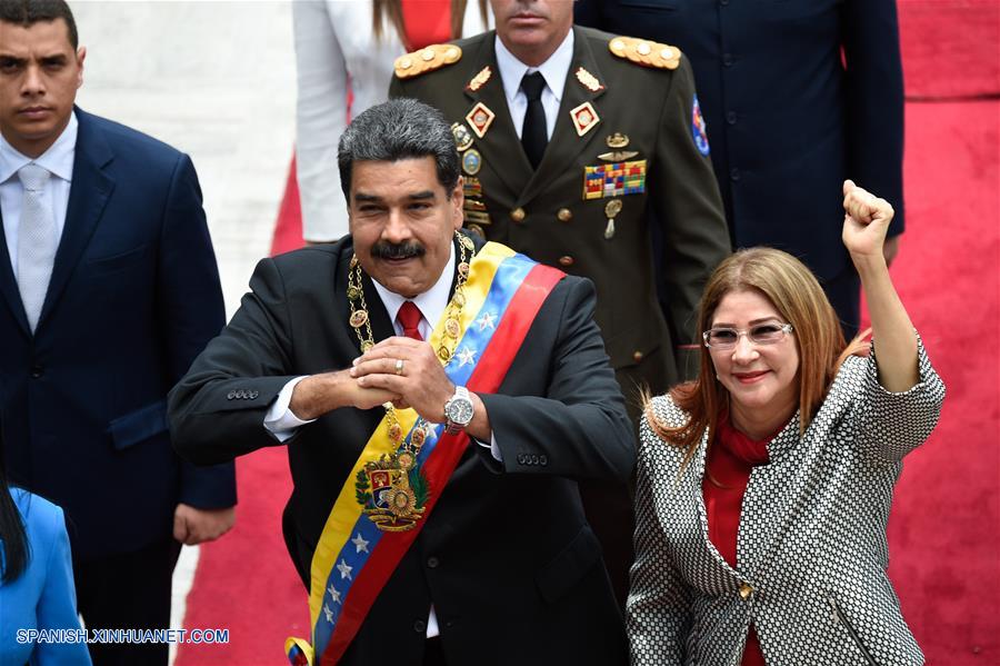 Presidente reelecto en Venezuela debe instalar gabinete de crisis urgente, opina analista