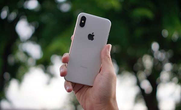 Apple usará pantallas OLED en todos sus iPhone de 2019: reporte