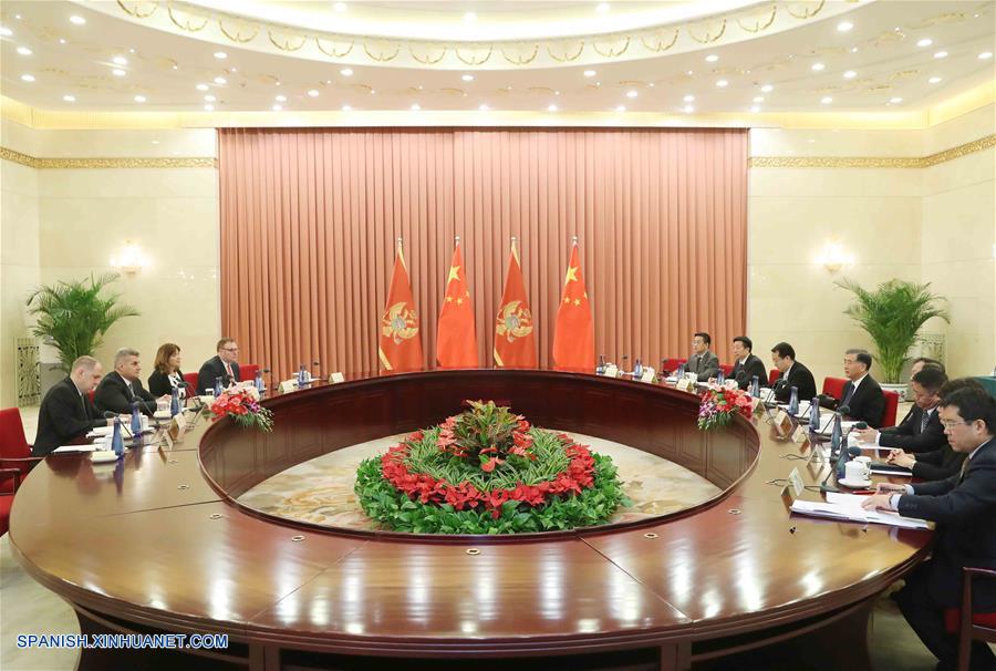Máximo asesor político de China se reúne con presidente de Parlamento de Montenegro
