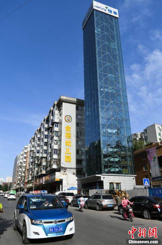 Construyen nuevo aparcamiento de 26 pisos en Taiyuan