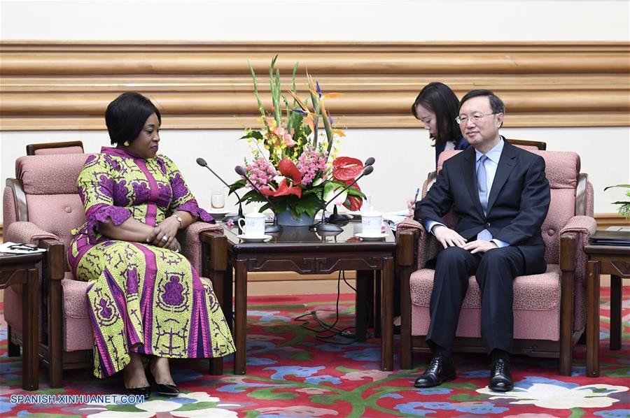 China y Ghana incrementarán cooperación