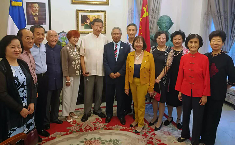 Isidoro Santana, ministro de economía, planificación y desarrollo de República Dominicana, durante un encuentro con ex embajadores chinos en América Latina y el Caribe. Beijing, 13 de mayo del 2018. 