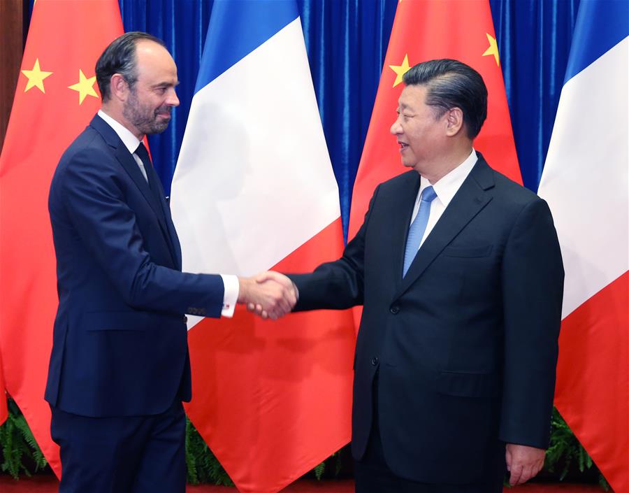 Xi Jinping se reúne con primer ministro francés Edouard Philippe