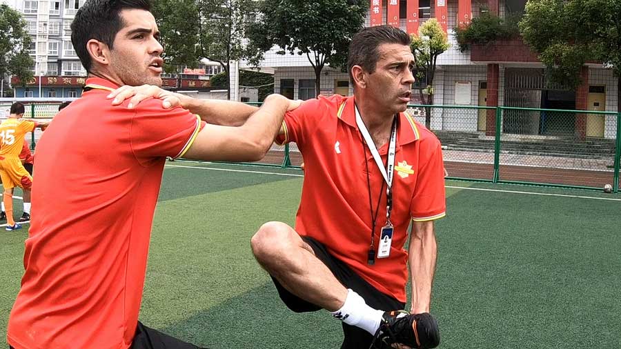 Entrenadores iberoamericanos alimentan sueño de niños chinos de ir al Mundial de fútbol