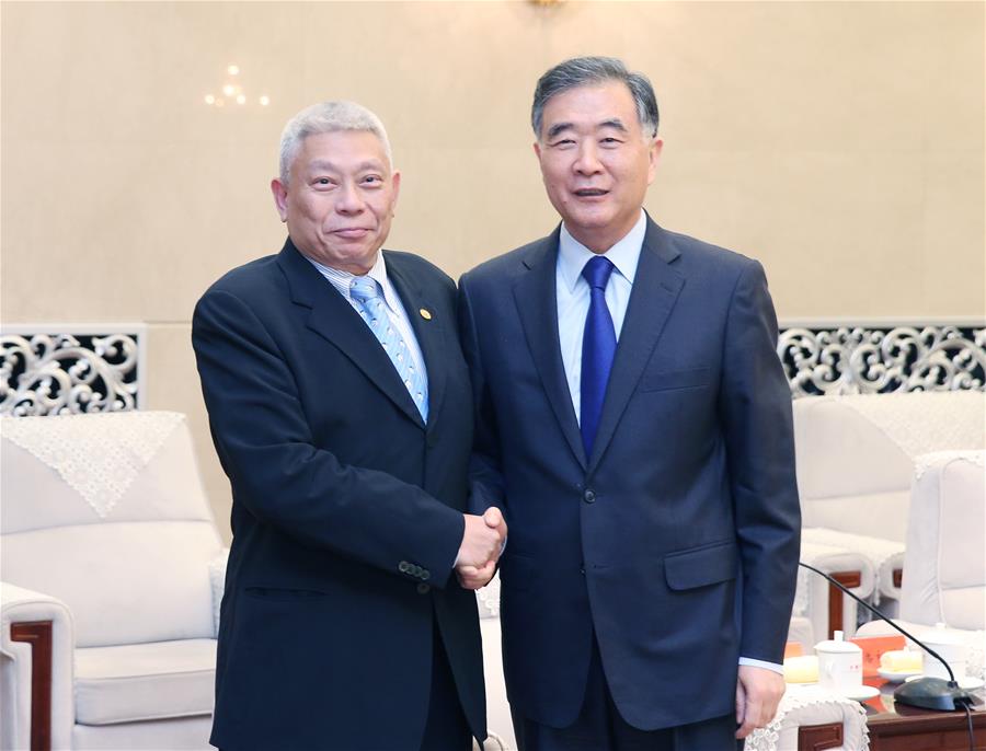 Máximo asesor político de China se reúne con delegación de grupo de medios de Taiwan