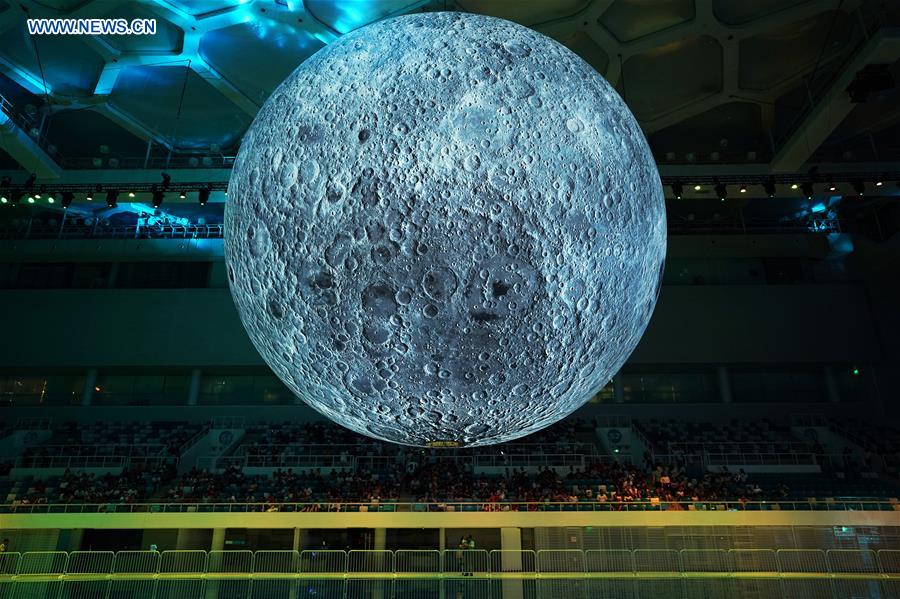 Una exposición sobre la tecnología china de exploración lunar se inaugura en el “Cubo de Agua” de Beijing