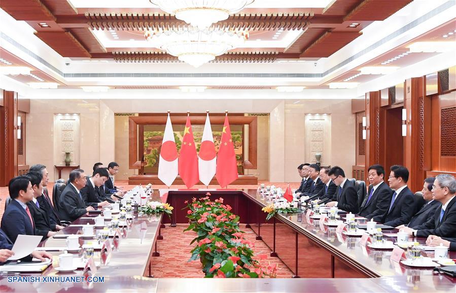 Máximo legislador chino pide mantener relaciones China-Japón en camino correcto