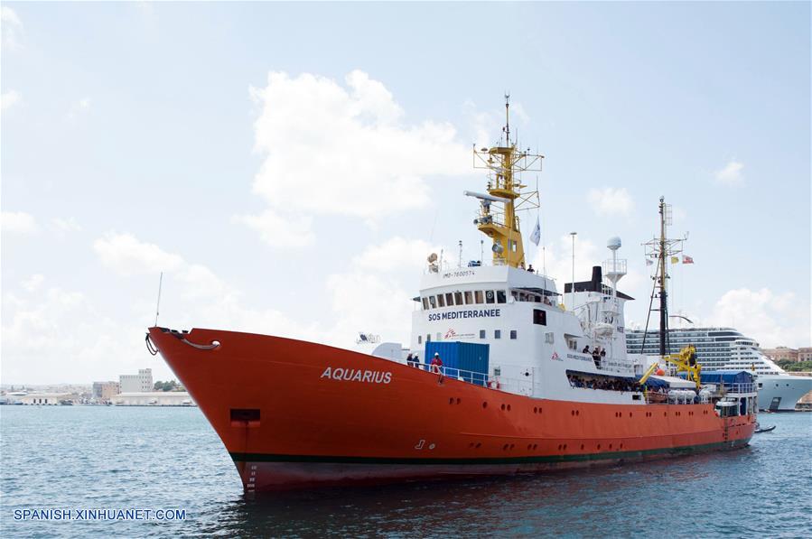 Barco de rescate Aquarius con 141 migrantes a bordo atraca en Malta