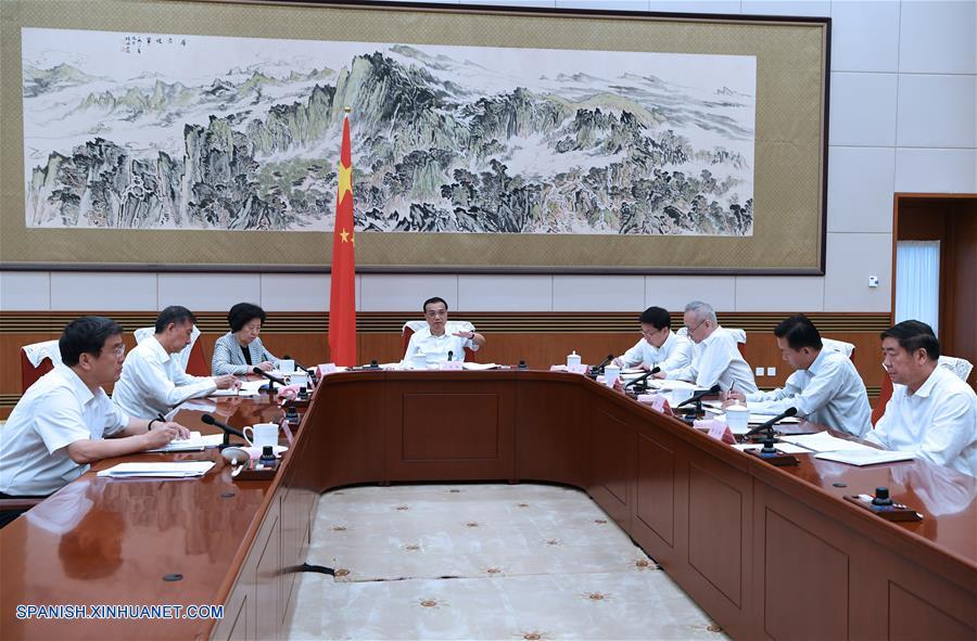 Primer ministro pide más esfuerzos para desarrollar oeste de China