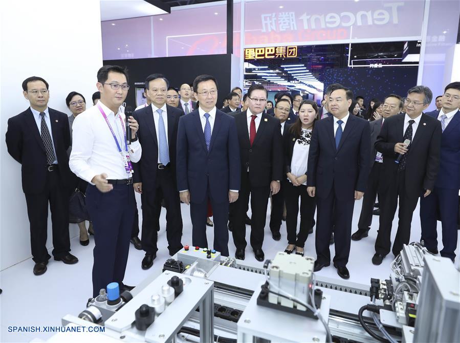 Avance de tecnología inteligente debe apoyar desarrollo económico de China: Viceprimer ministro
