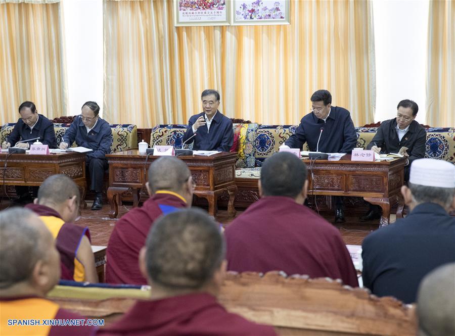 Máximo asesor político chino subraya alivio de pobreza y trabajo religioso en Tíbet