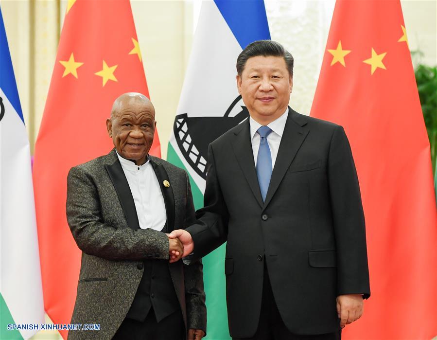 Xi se reúne con primer ministro de Lesoto