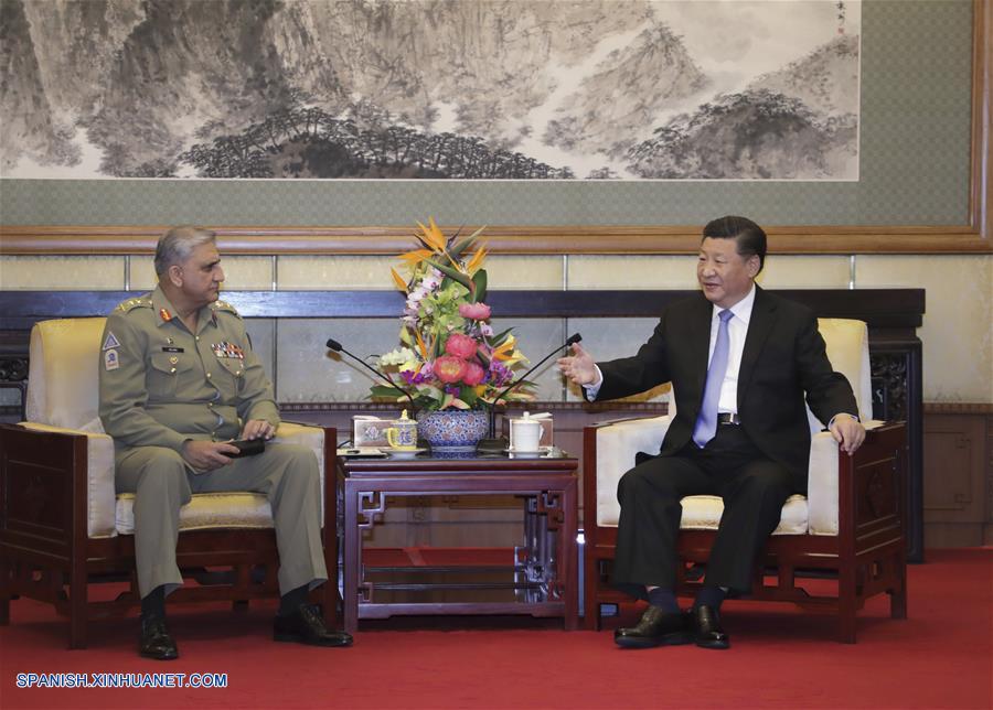 Xi se reúne con jefe de Ejército de Pakistán