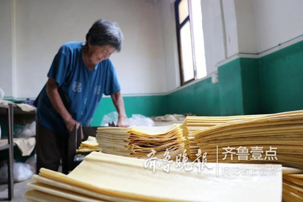 La “aldea de los panqueques” del Monte Tai vende 10.000 kilogramos diarios