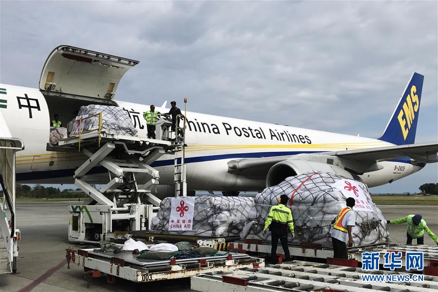 El primer lote de ayuda humanitaria del gobierno chino llega a Indonesia