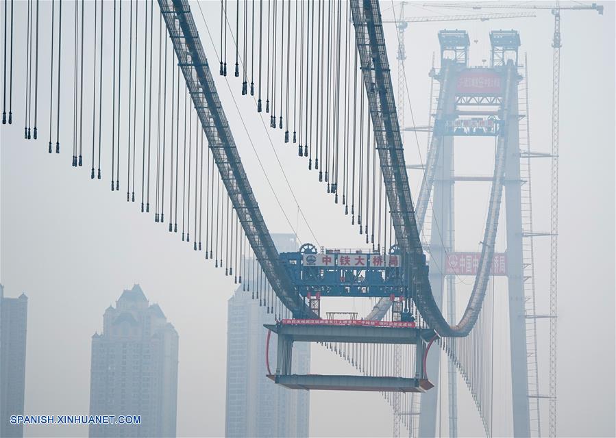 Puente colgante de dos pisos más largo del mundo se completará en 2019