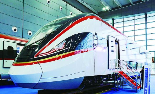 Debutan dos nuevos modelos de trenes de alta velocidad en China