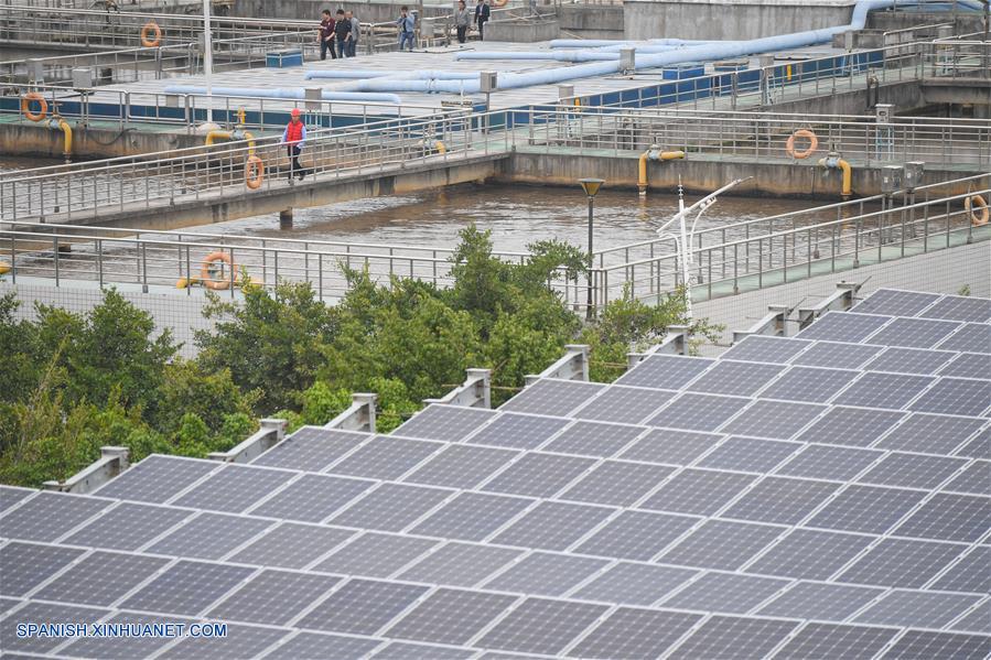 Central fotovoltaica construida sobre una planta de tratamiento de aguas residuales en Fujian