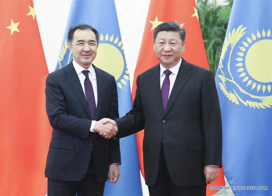 Presidente Xi Jinping se reúne con primer ministro de Kazajistán