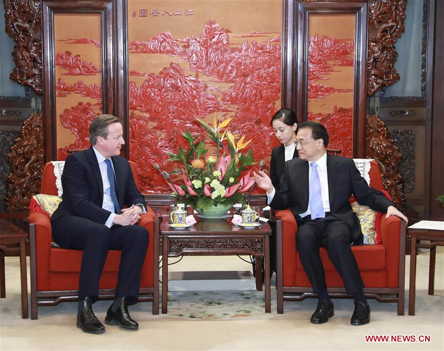 Primer ministro chino se reúne con ex primer ministro británico