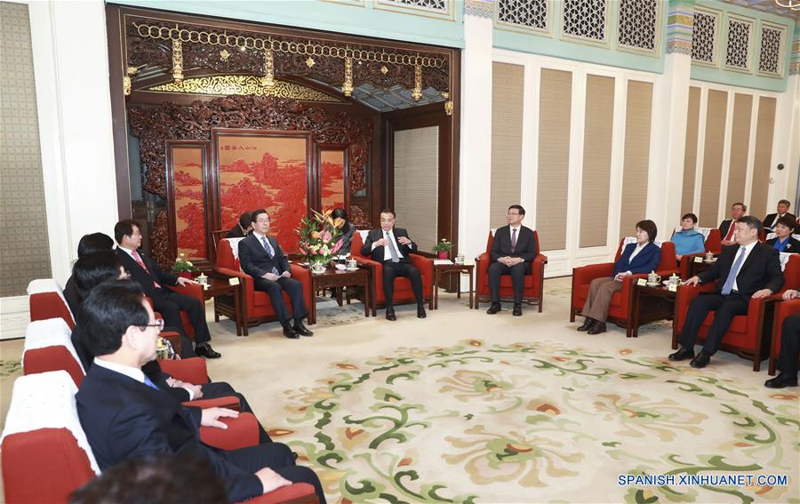 Primer ministro chino pide fortalecimiento de cooperación local con República de Corea