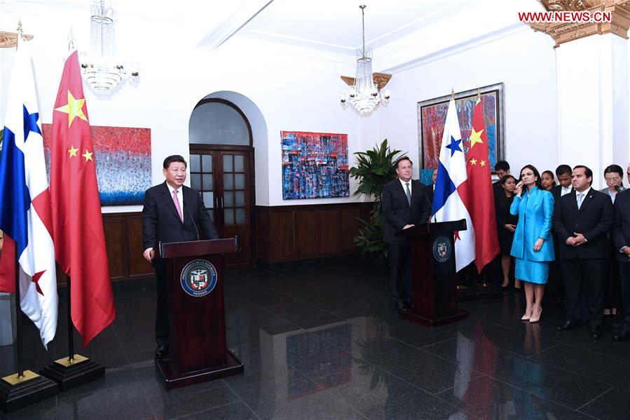 Presidente chino aboga por redoblar cooperación empresarial con Panamá
