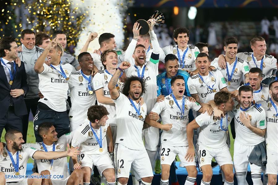 Fútbol: Real Madrid cierra con un título internacional un año irregular y agitado