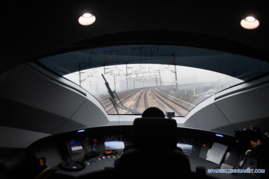 La línea del Ferrocarril de Alta Velocidad de Hangzhou-Huangshan entra en operación