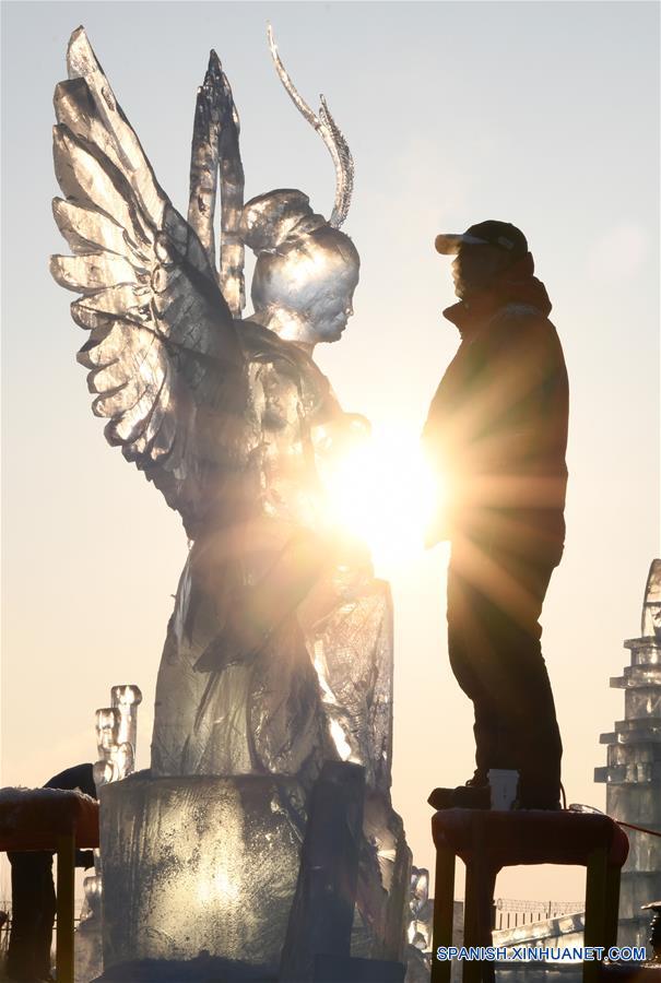 Un concurso internacional de escultura de hielo en Harbin
