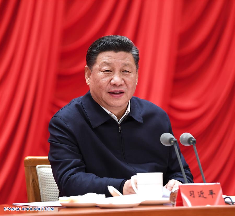 Xi pide prevención de grandes riesgos para garantizar economía saludable y estabilidad social