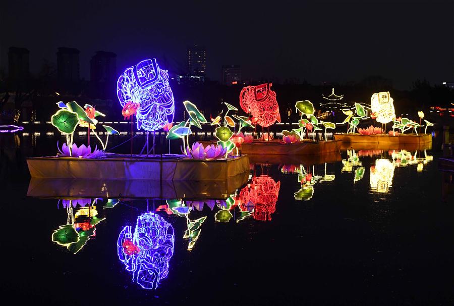 Espectáculo de linternas en Kunming, Yunnan