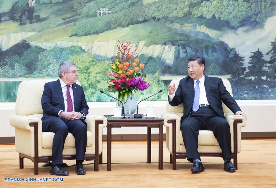 Presidente chino Xi Jinping se reúne con presidente de COI Bach