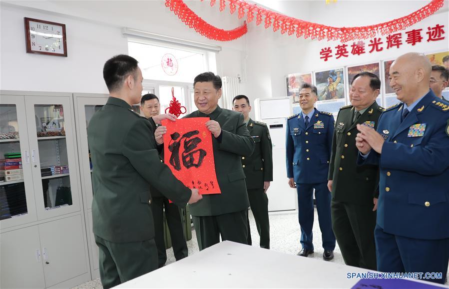 Xi transmite felicitaciones por Fiesta de Primavera a todos los efectivos militares