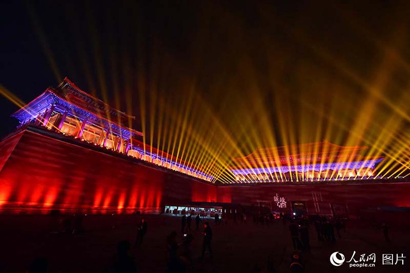 Iluminan por primera vez en 94 años el Museo del Palacio para celebrar el Festival de las Linternas