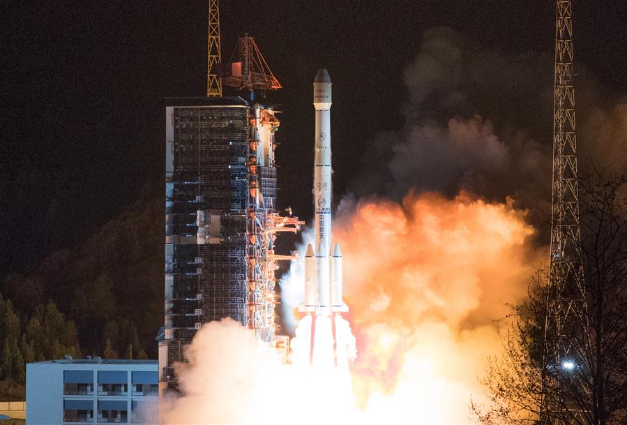 Cohetes Gran Marcha de China cumplen 300 lanzamientos