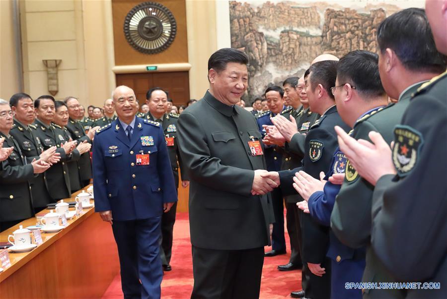 (Dos sesiones) Xi asiste a reunión plenaria de delegación de EPL y policía armada