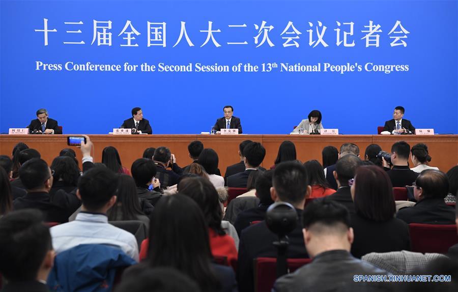 (Dos sesiones) Gobierno chino ni pidió ni pedirá a empresas que participen en espionaje, asegura primer ministro