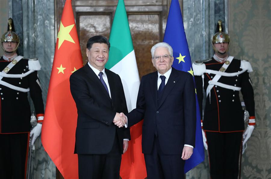 El presidente de China, Xi Jinping (i-frente) y su homólogo italiano, Sergio Mattarella (d-frente), sostienen conversaciones en Roma, Italia, el 22 de marzo de 2019. (Xinhua/Ju Peng)