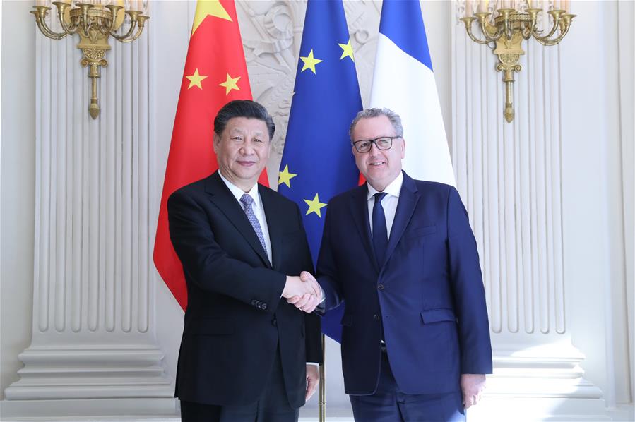 Xi destaca espíritu de independencia en reunión con presidente de Asamblea Nacional francesa