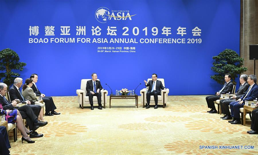 Primer ministro de China se reúne con miembros de junta directiva de Foro de Boao para Asia