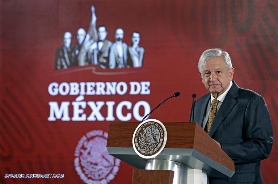 Presidente de México califica de "hecho histórico" aprobación en Senado para eliminar fuero a mandatario