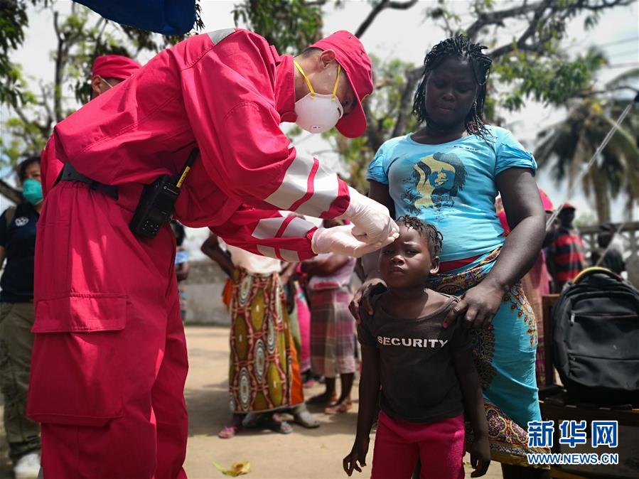 Equipo de rescate chino inicia operaciones de rescate en la zona del desastre de Mozambique
