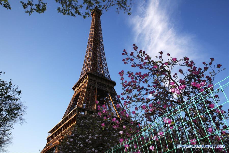Torre Eiffel celebra su 130º aniversario