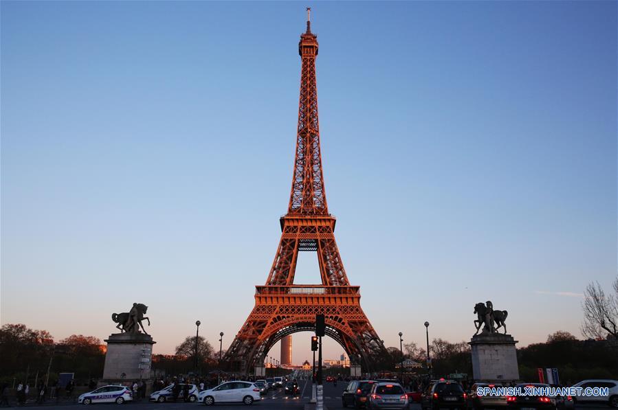 Torre Eiffel celebra su 130º aniversario