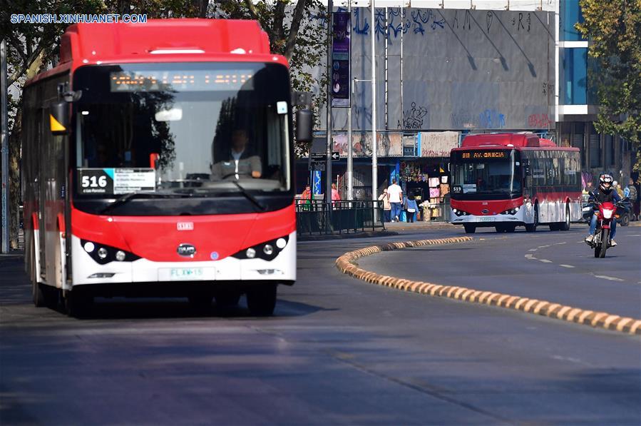  Autobuses eléctricos chinos revolucionan Santiago de Chile